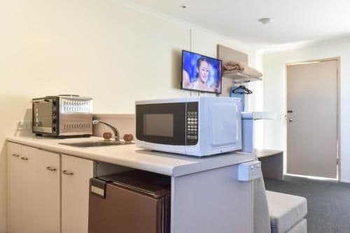 Executive Queen Room with Kitchenette - Not Pet Friendly
