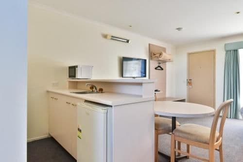 Executive Queen Room with Kitchenette - Not Pet Friendly