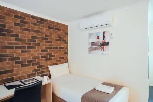 Deluxe Family Room - Not Pet Friendly