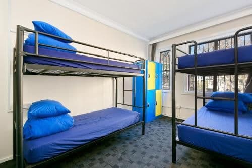 Bed in 6-Bed Mixed Dormitory Room with Shared Bathroom