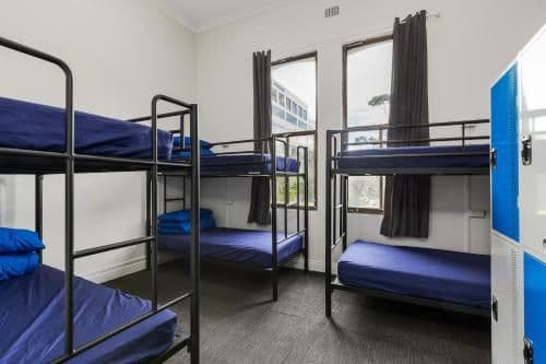 Bed in 6-Bed Mixed Dormitory Room with Shared Bathroom