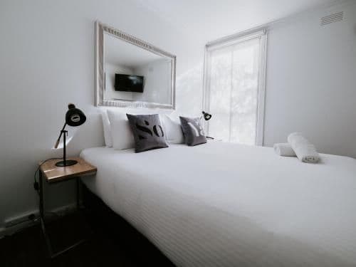 Deluxe Two-Bedroom Apartment