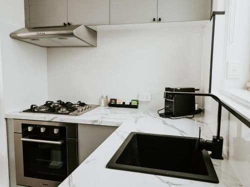 Deluxe One Bedroom Apartment