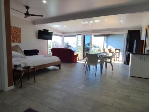 Apartment with Sea View - No. 3