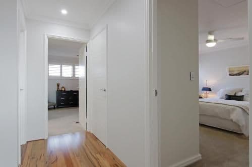 Apartment with Lake View