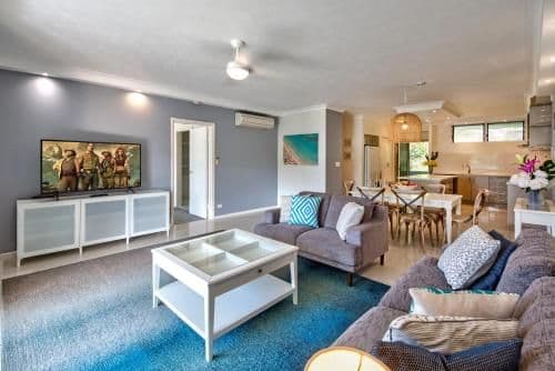 2 Bedroom Apartment with Sea View - Apartment 102