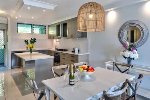 2 Bedroom Apartment with Sea View - Apartment 102