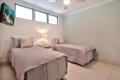 2 Bedroom apartment with sea view - Apartment 103