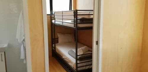 Eco Cabins-Full Solar with Private Bathroom