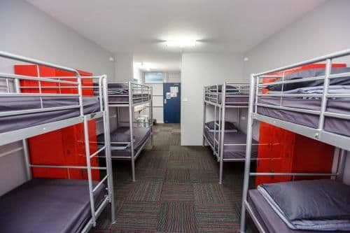 Bed in 8-Bed Mixed Dormitory Room with Bathroom