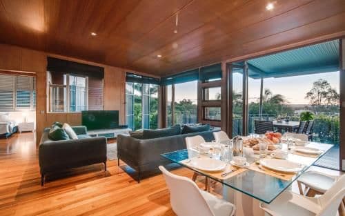 Three-Bedroom Spa Ocean/Hinterland View