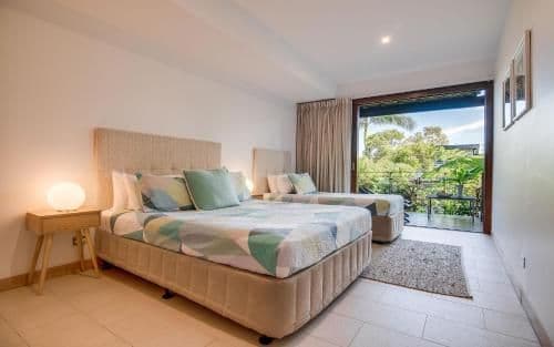 Three-Bedroom Spa Ocean/Hinterland View