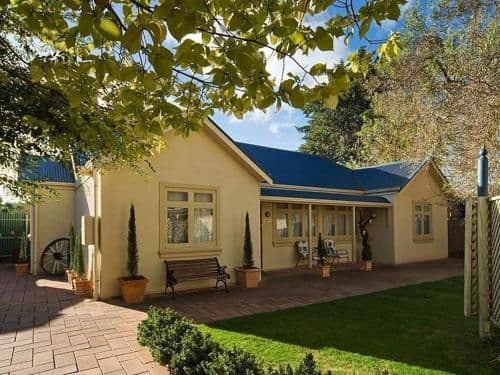 Luxury Three-Bedroom Villa with Spa Bath