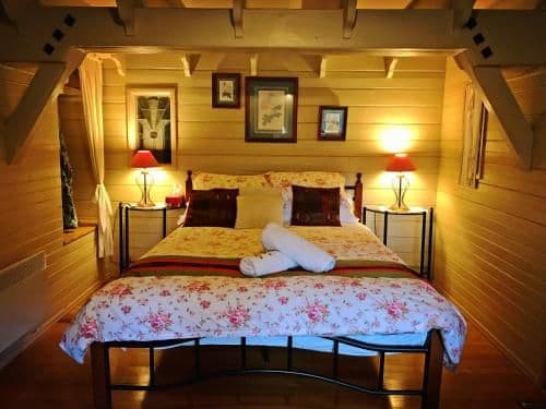Queen Room with Spa Bath