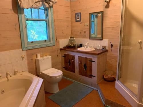 King Room with Spa Bath