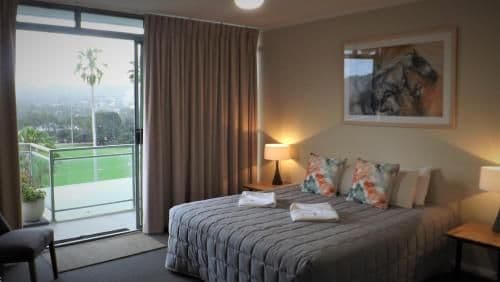 4-Bedroom Apartment with Ocean View 