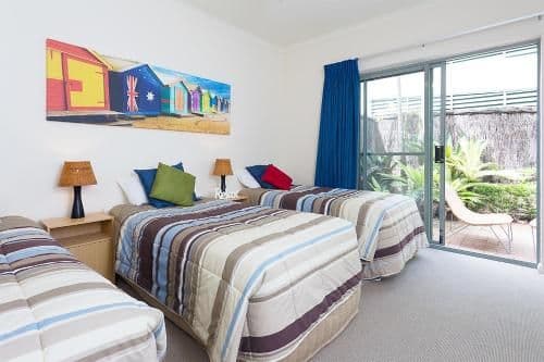 Three-Bedroom Apartment with Lake View