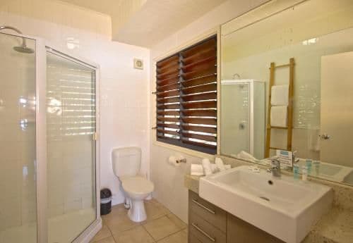 One-Bedroom Bungalow - Beach Front 