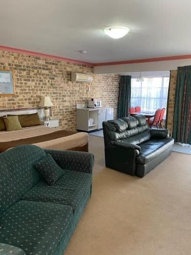 Executive Two-Bedroom Family Room