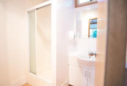 Deluxe Cabin 6 Pax
