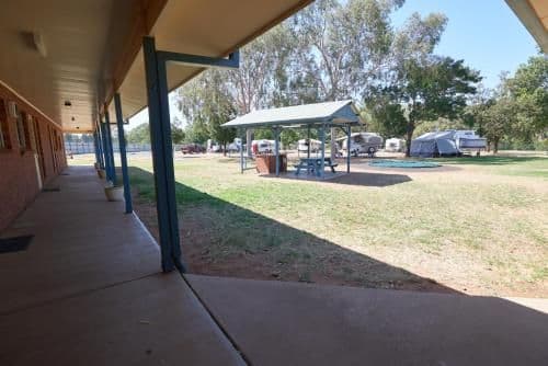 Motel Unit 5 Pax