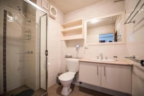 One-Bedroom Apartment with Private Bathroom