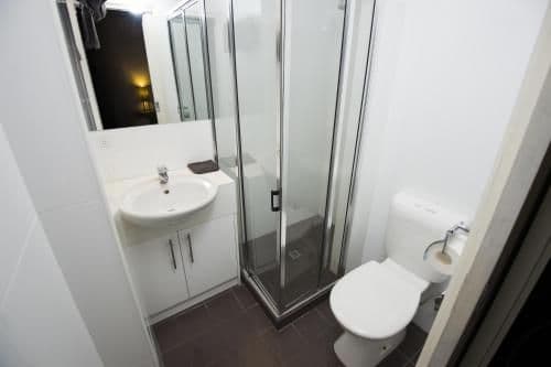 One-Bedroom Apartment with Private Bathroom