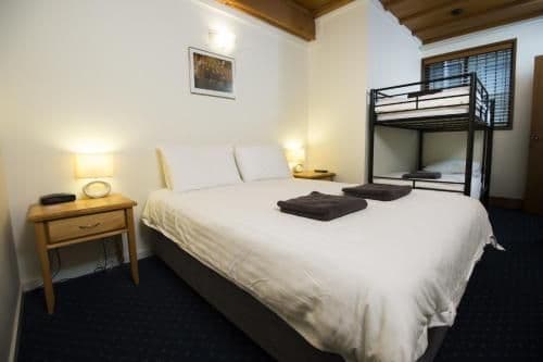 Three-Bedroom Apartment with Private Bathroom