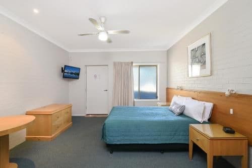 Queen Room - Disability Access
