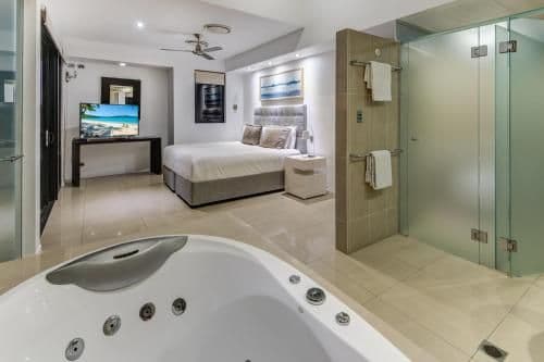 3 Bedroom Sea View apartment - Apartment 8