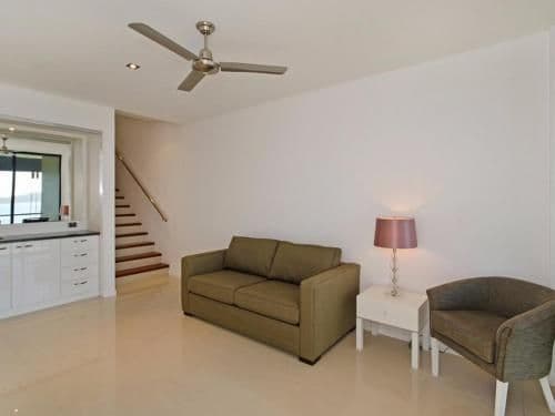 3 Bedroom Sea View Apartment - Apartment 19