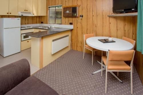 One-Bedroom Studio