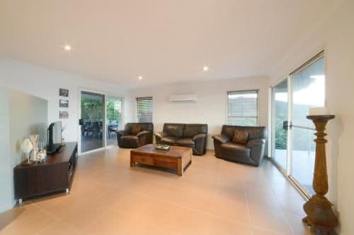 Three-Bedroom Holiday Home 