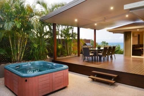 Three-Bedroom Holiday Home 