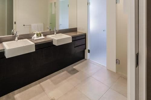3 Bedroom Luxury Private Apartment | 101 -102