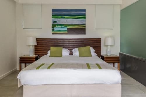 3 Bedroom Luxury Private Apartment | 101 -102