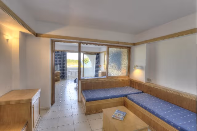 FAMILY ROOM SUPERIOR