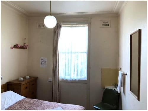 Budget Double Room with Shared Bathroom