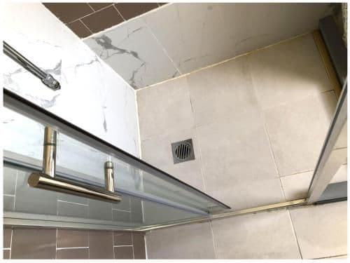 Budget Double Room with Shared Bathroom