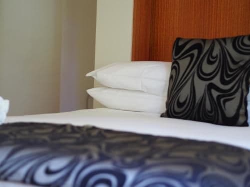 Deluxe Suite with Spa Bath