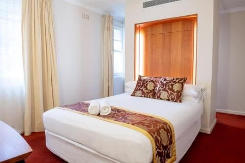 Deluxe Suite with Spa Bath