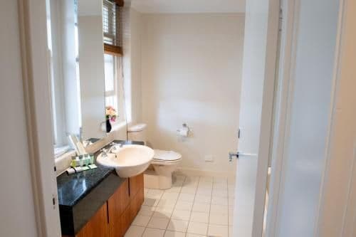 Deluxe Suite with Spa Bath