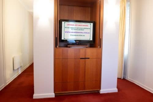 Deluxe Suite with Spa Bath