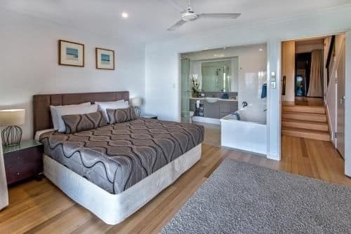 2 bedroom Sea View apartment 14