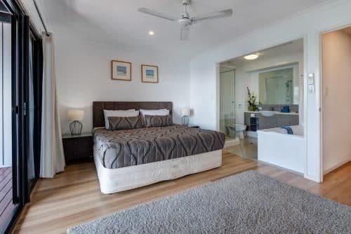 2 bedroom Sea View apartment 14