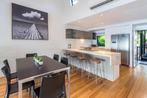 2 bedroom Sea View apartment 6
