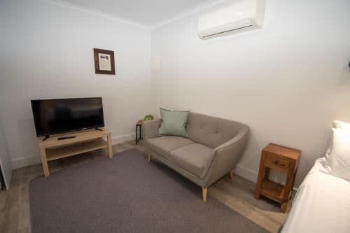 Studio Unit