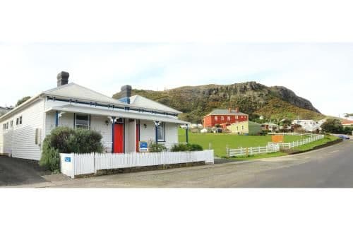 Two-Bedroom Cottage - 7 Main Road
