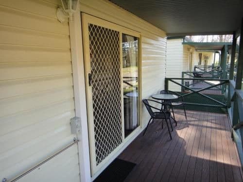 Superior Queen Chalet
