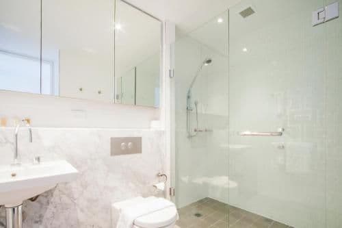 One-Bedroom Apartment - Realm Park 36